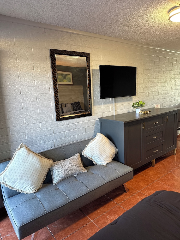 Rawls Motel Near Phoenix Airport - photo 23