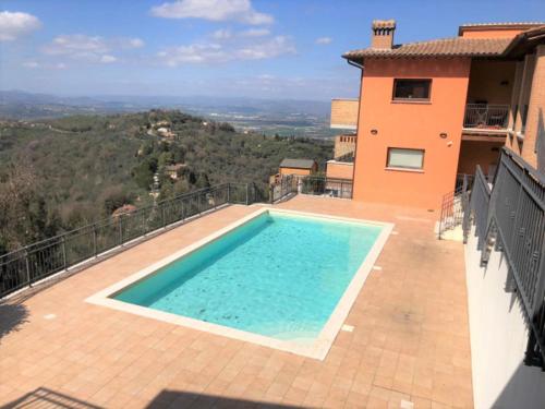 Appartamento Cinque Cerri — 4-Star Luxury Hotel in Bettona, Italy