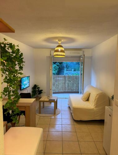 Studio Confortable Avec Vue - carbon neutral hotel in Nice