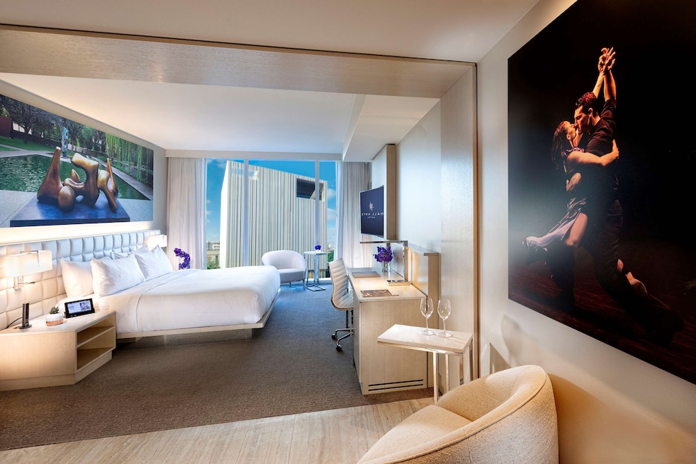 HALL Arts Hotel Dallas Autograph Collection - photo 13