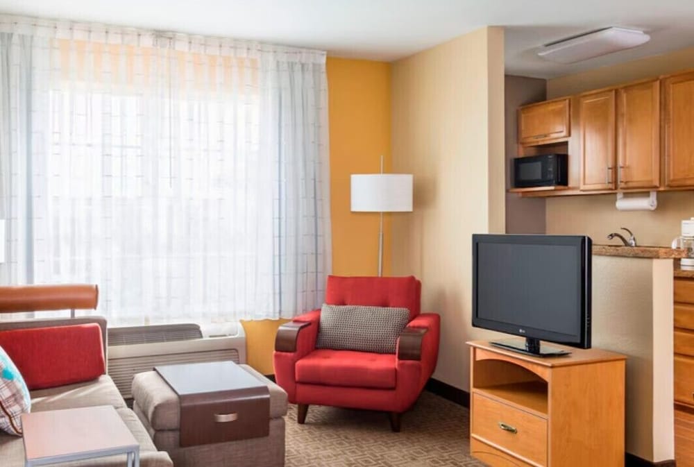 TownePlace Suites By Marriott Phoenix North - photo 11