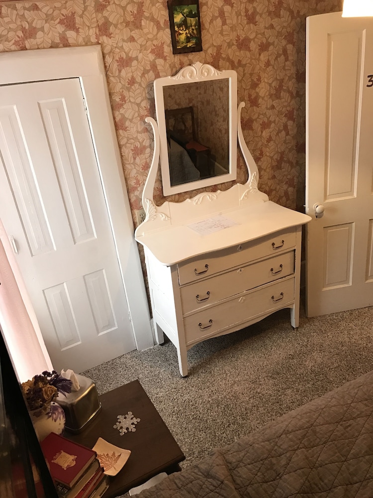 Historic Windsor Hotel - photo 4