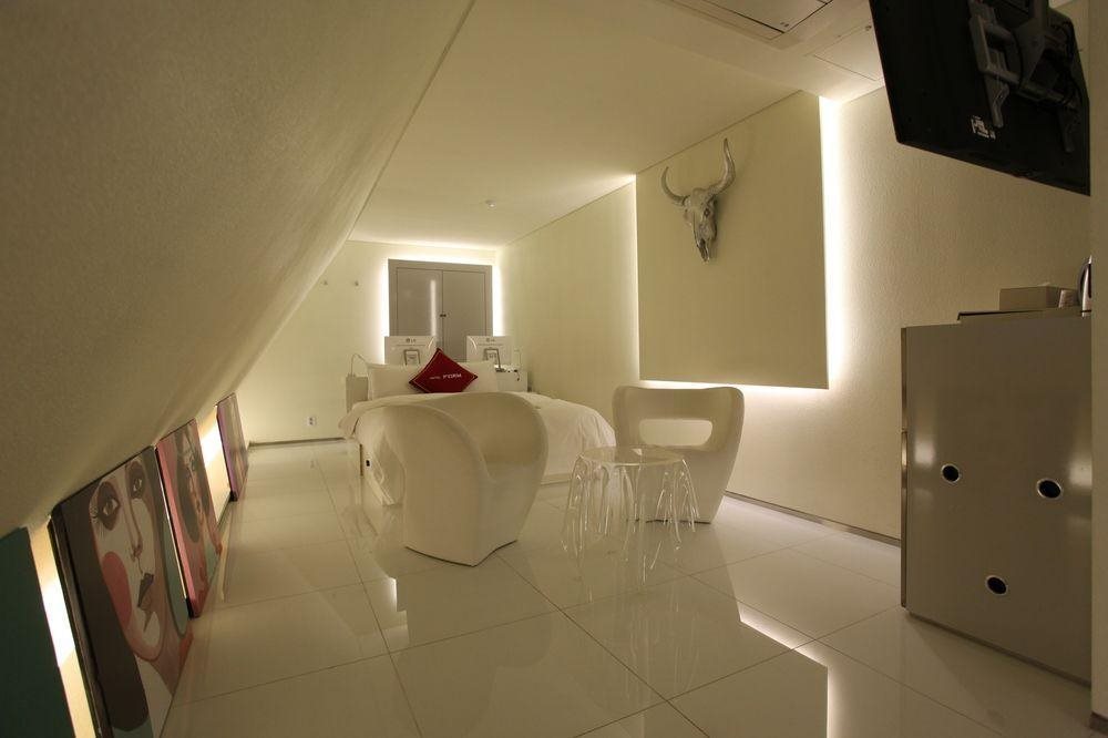 Form Hotel - carbon neutral hotel in Seoul
