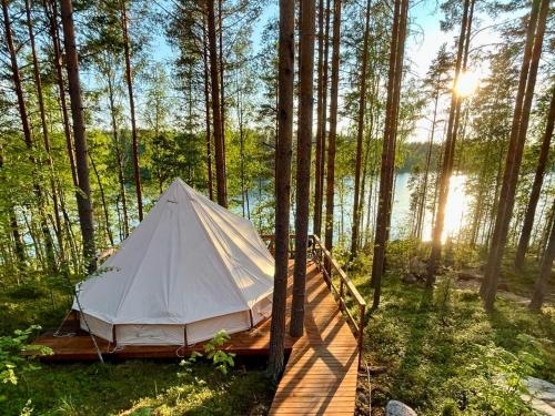 Alaska Glamping Linnansaari in Savonlinna, Finland