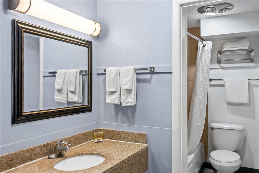 Travelodge by Wyndham Las Vegas NM - photo 15