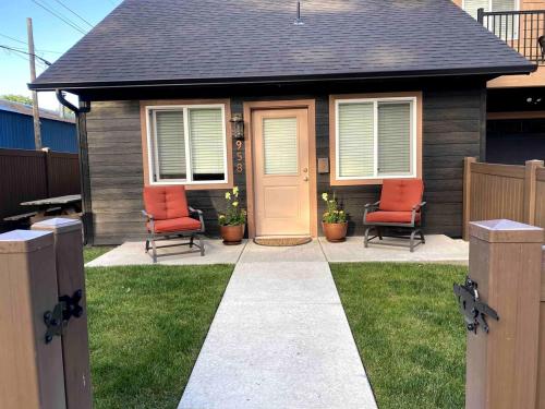 Darling Downtown Cottage summer in CDA — 4-Star Luxury Hotel in Coeur D'alene, United States