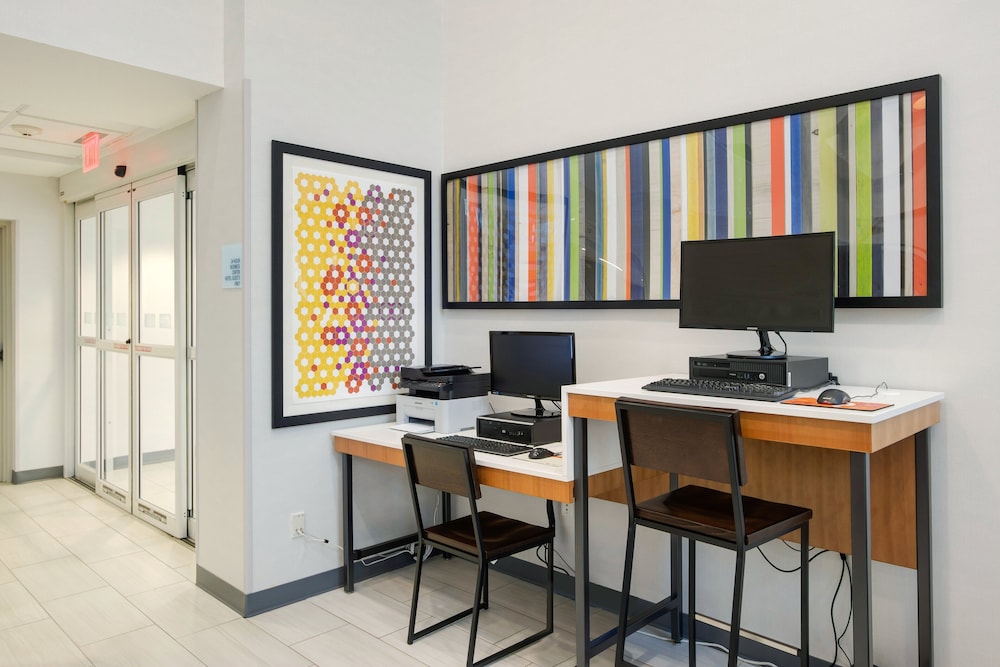 Holiday Inn Express Hotel & Suites Orlando Apopka by IHG - photo 30
