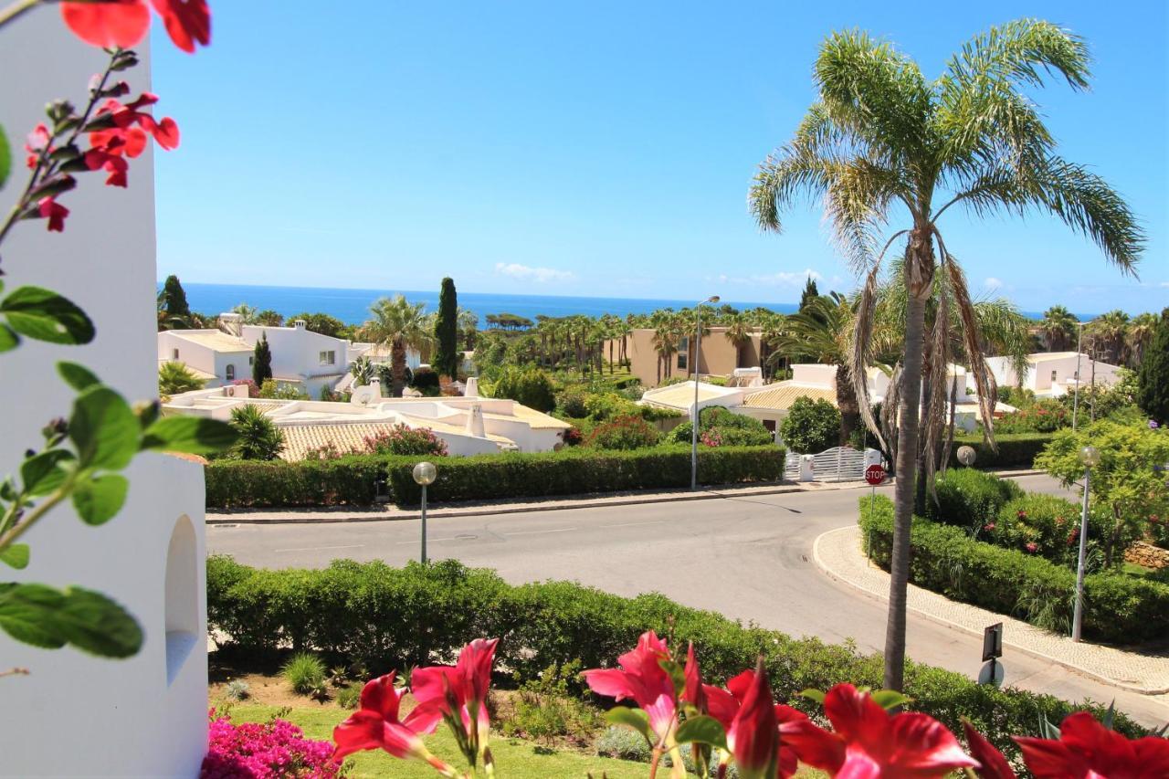Ocean View Hydrangea 2 Bedroom Apartment at São Rafael Beach Albufeira — 4-Star Luxury Hotel in Albufeira, Portugal