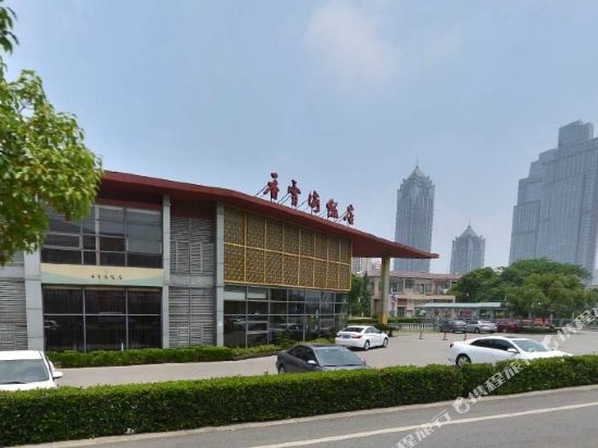 Snowy Sea Hotel — 4-Star Luxury Hotel in Suzhou, People's Republic of China