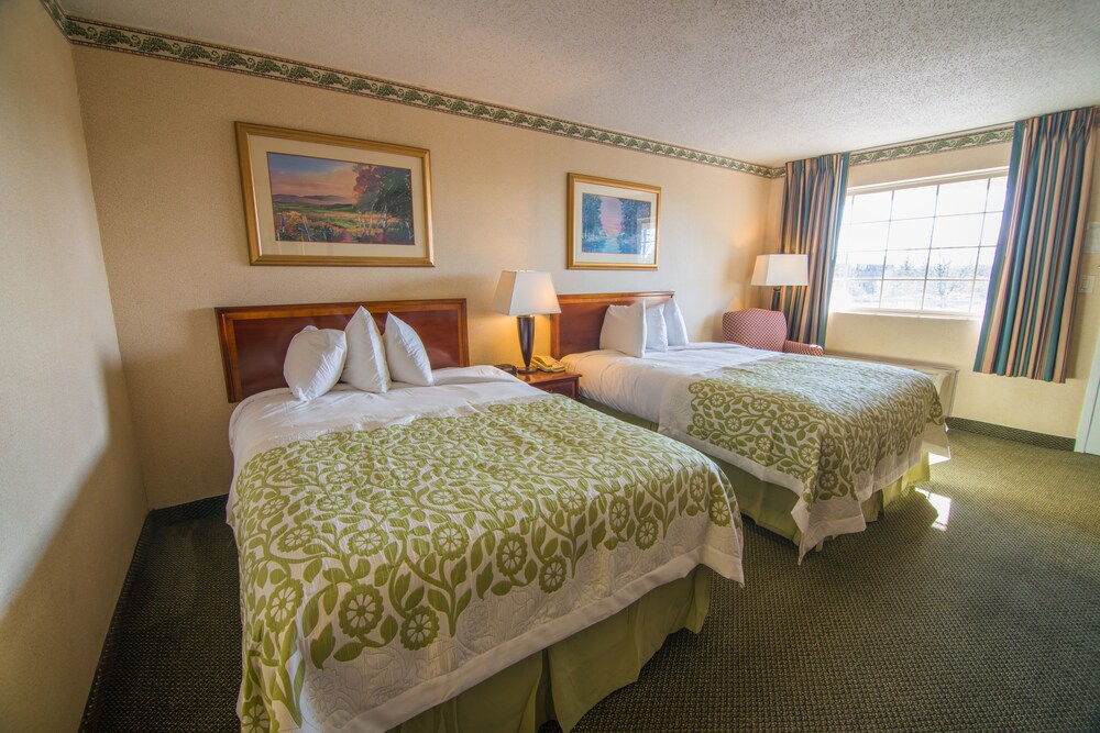 Days Inn & Suites Latham Albany North - photo 7