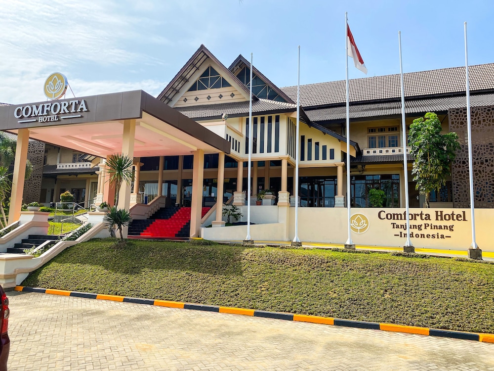 Comforta Hotel Tanjung Pinang — Tanjung Pinang