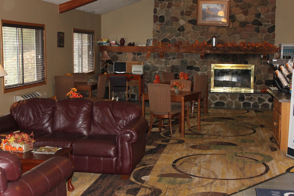 Boarders Inn & Suites by Cobblestone Hotels Ripon - photo 3