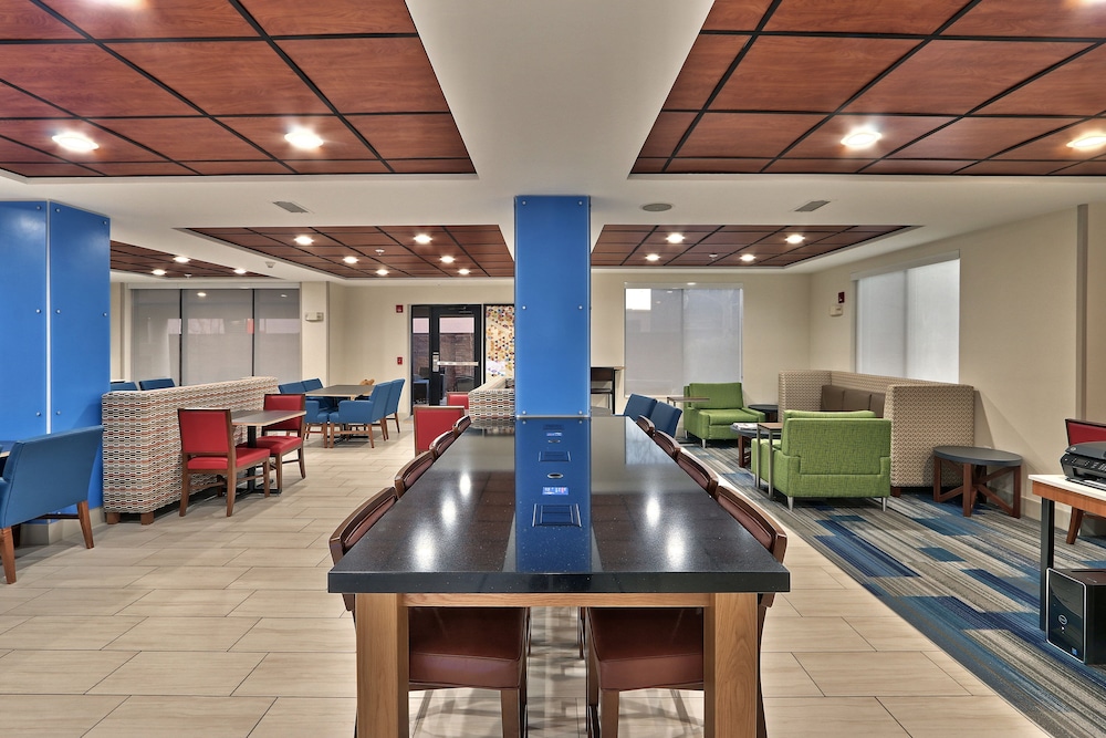 Holiday Inn Express Socorro by IHG - photo 44
