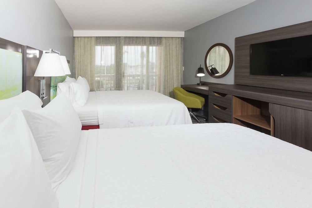 Hampton Inn St. Augustine Beach - photo 15