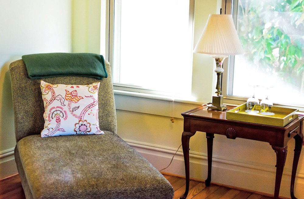 The Inn at Glen Alpine - photo 24