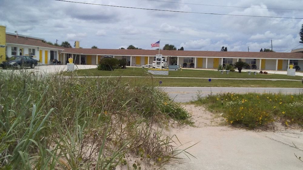 Ocean Crest Motel - photo 5