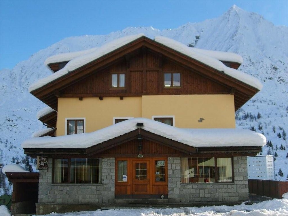 Hotel Angelo - carbon neutral hotel in Vermiglio