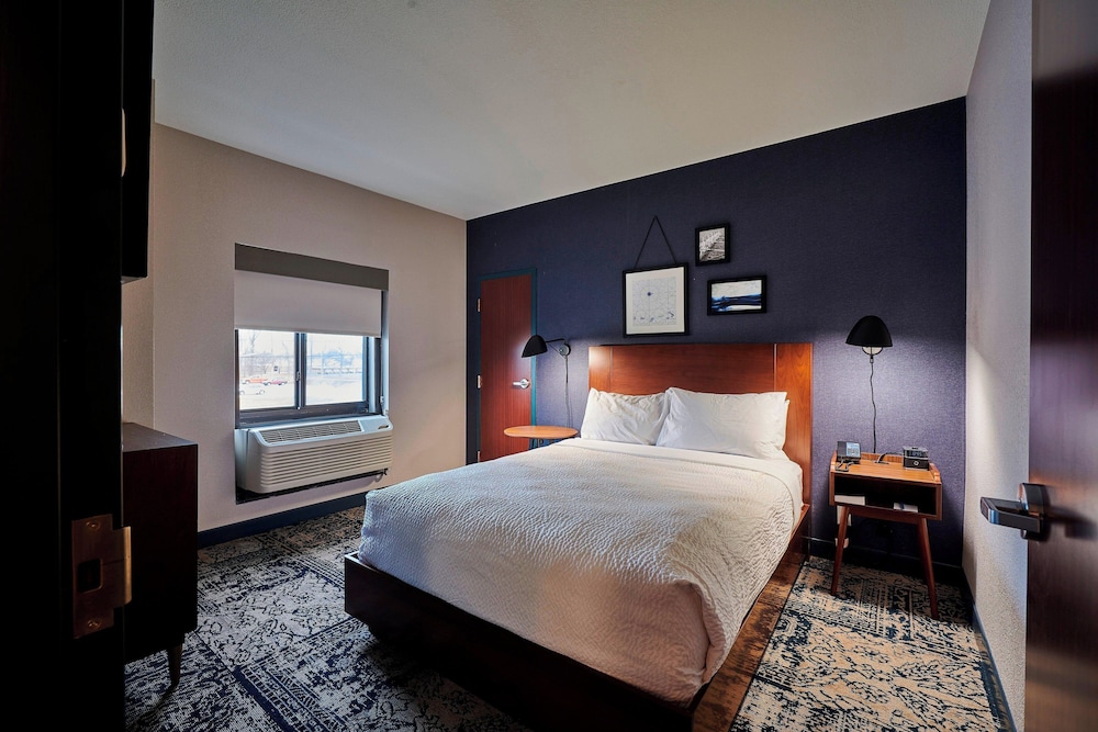 Four Points by Sheraton Cleveland Eastlake - photo 10