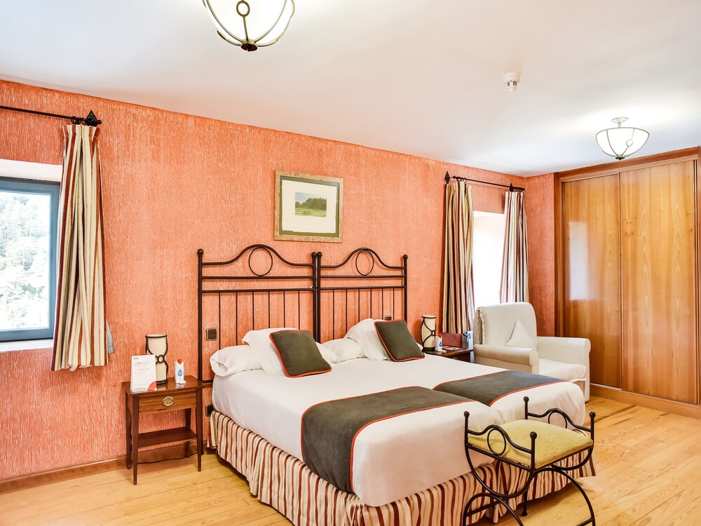 Hotel El Corzo — Cercedilla