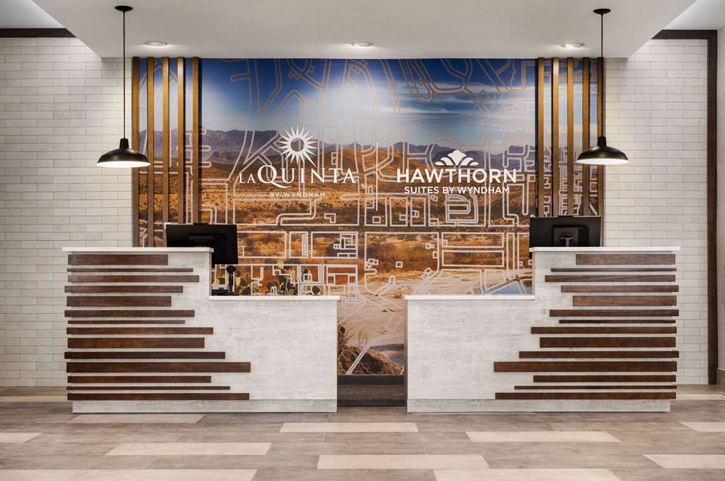 La Quinta Inn & Suites by Wyndham Del Rio - photo 12