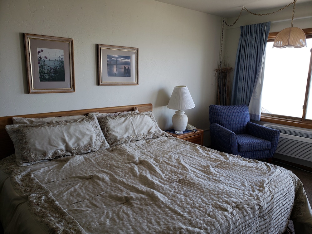 Algoma Beach Motel - photo 50