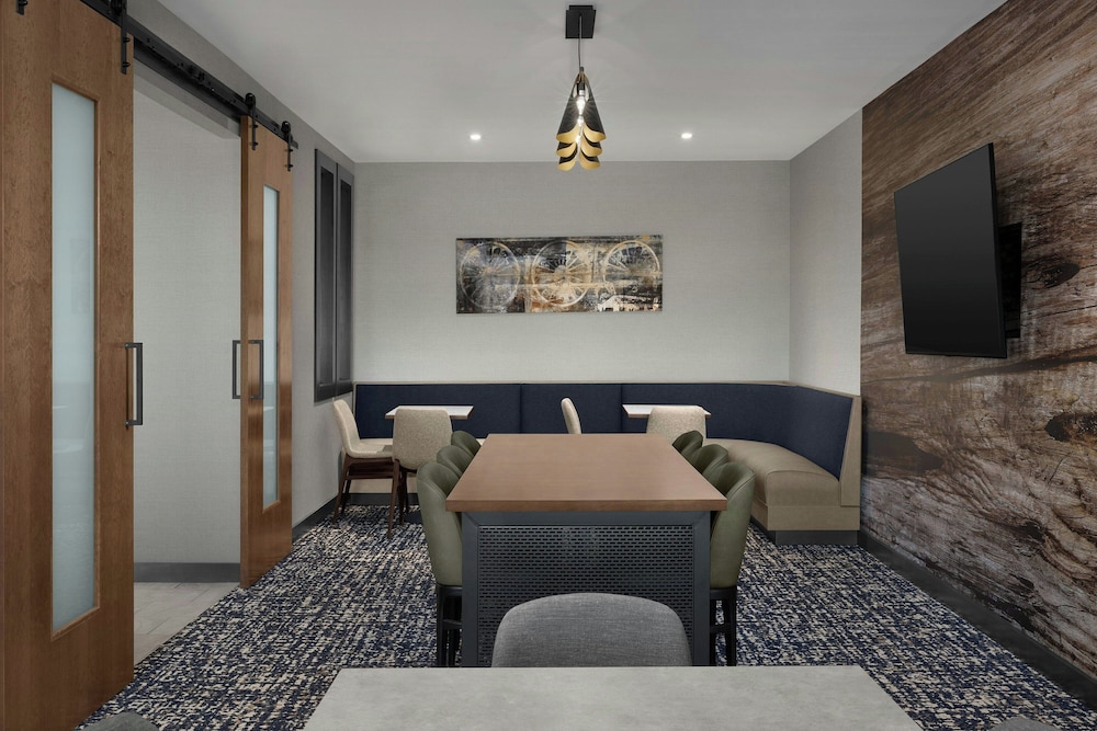 TownePlace Suites by Marriott Sikeston - photo 48