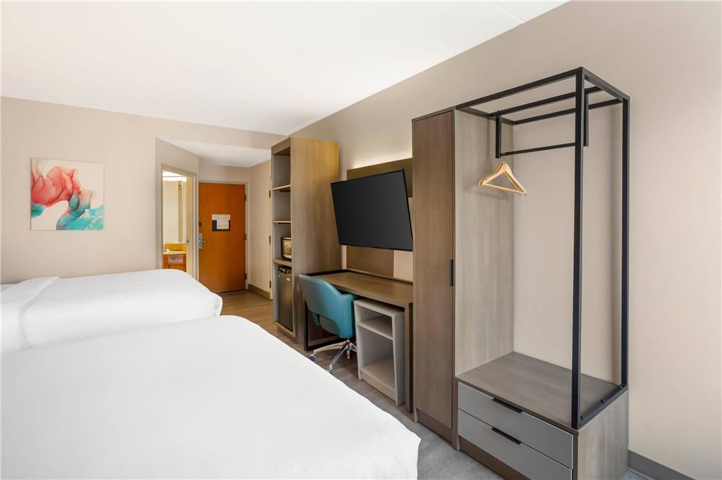 Comfort Inn & Suites Mt. Holly Westampton - photo 17