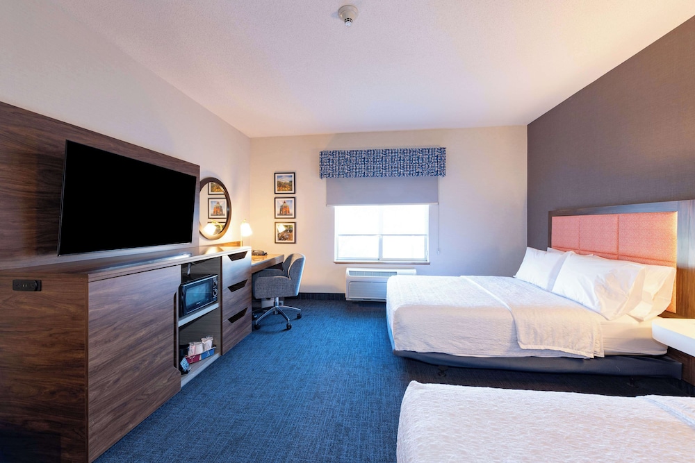 Hampton Inn & Suites Pittsburg CA - photo 39