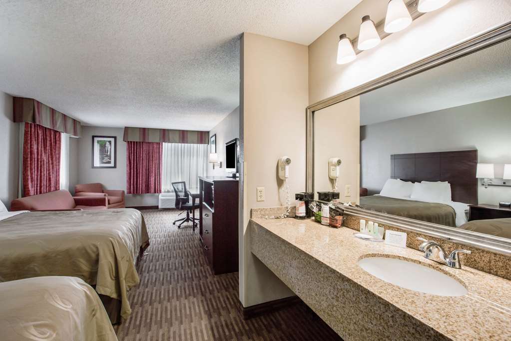 Quality Inn & Suites Lawrence University Area - photo 19