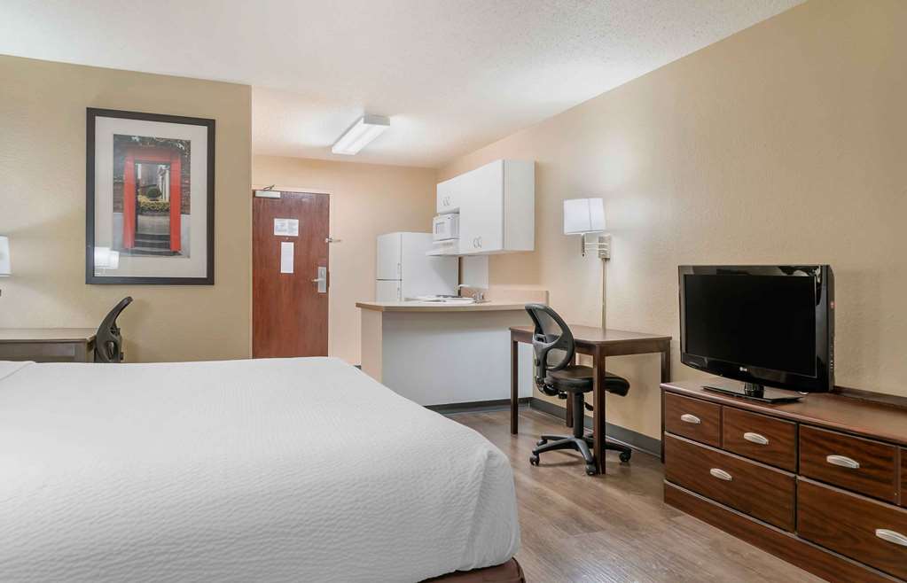 Extended Stay America Select Suites Detroit Sterling Heights - photo 18