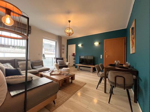 Stylish Apt in Paleo Faliro 300m From the Beach — 4-Star Luxury Hotel in Palaio Faliro, Greece