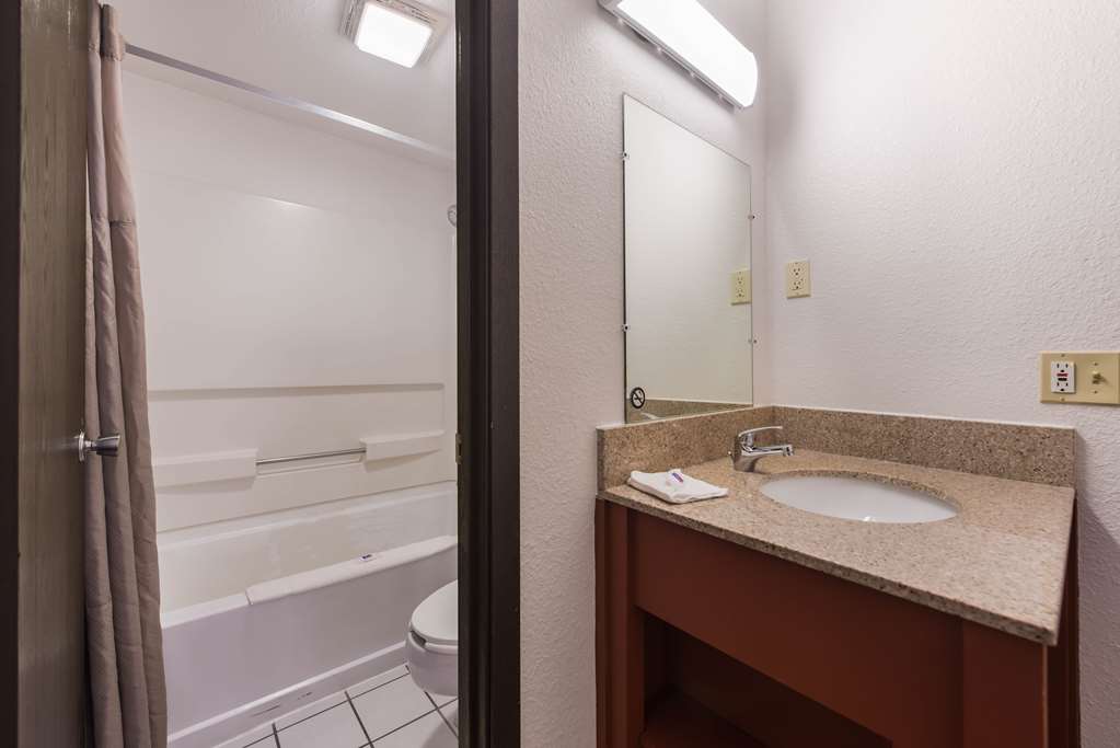 Motel 6 Saint Paul MN I 94 - photo 16
