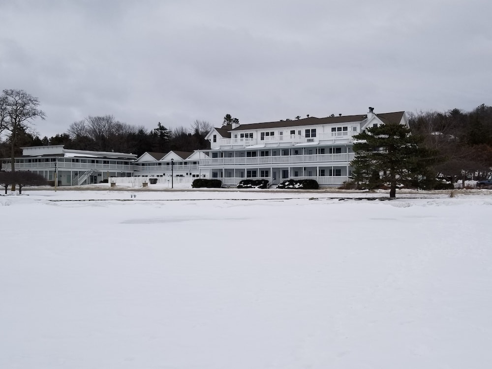 Edgewater Resort - photo 141