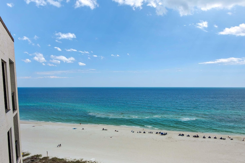Navarre Towers 1205 - photo 19