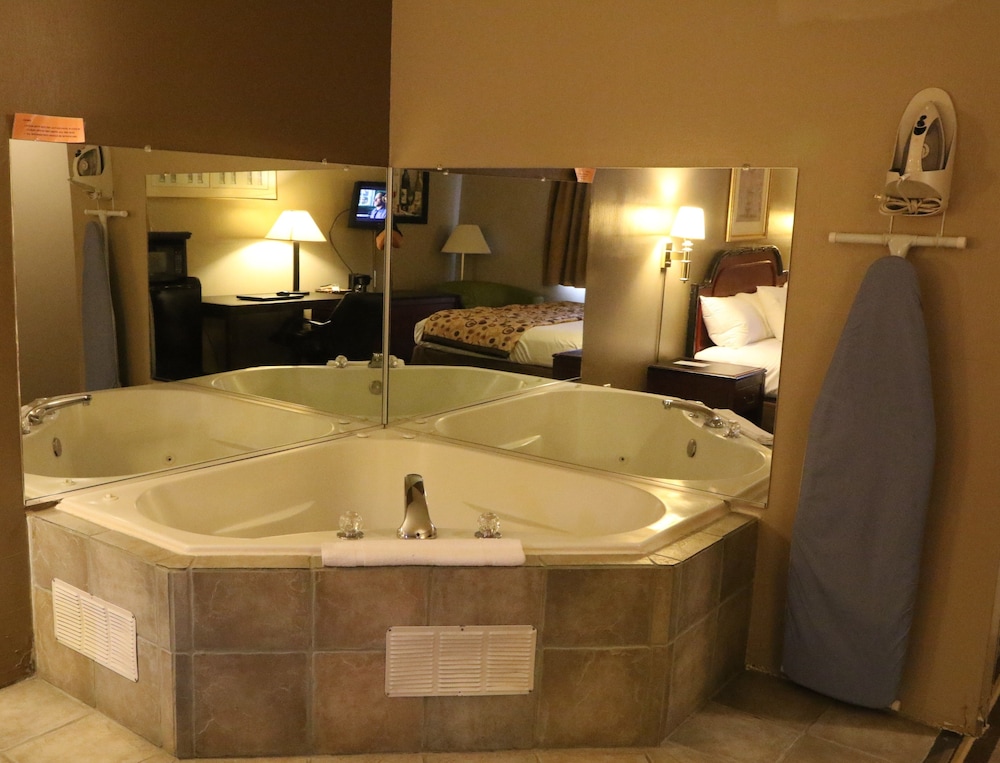 American Elite Inn - photo 52