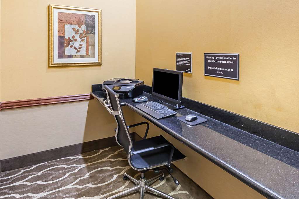 Comfort Suites Yukon SW Oklahoma City - photo 31