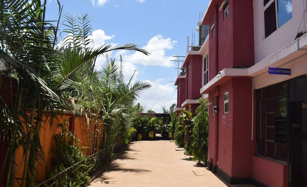 Hotel Morden Brook — Embu — photo 4