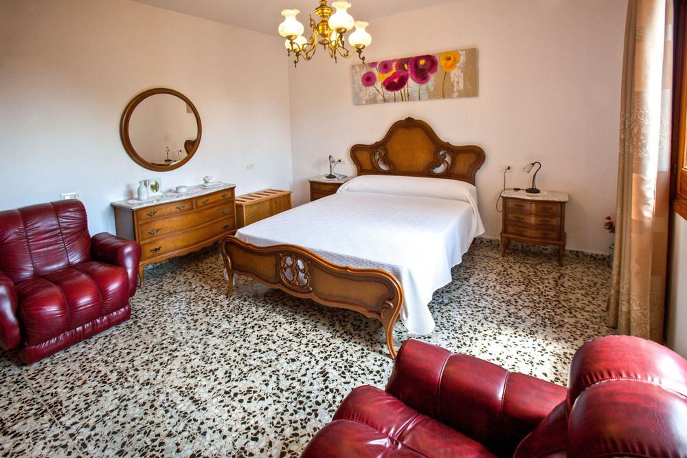 Can Shortes - carbon neutral hotel in Santa Eularia Des Riu
