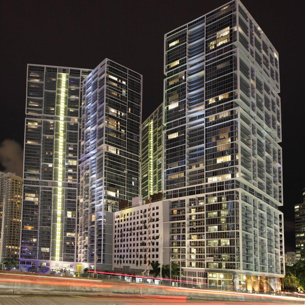 Icon Brickell Downtown W Miami Suites - photo 23