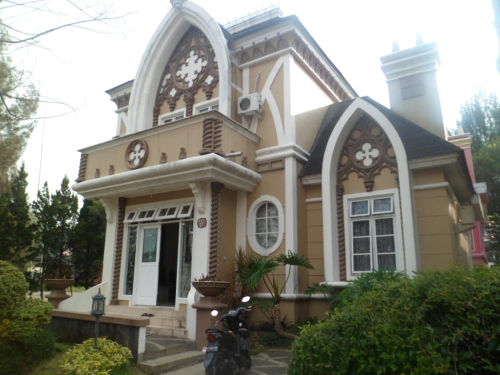 Kota Bunga EE - last minute hotel in Cianjur