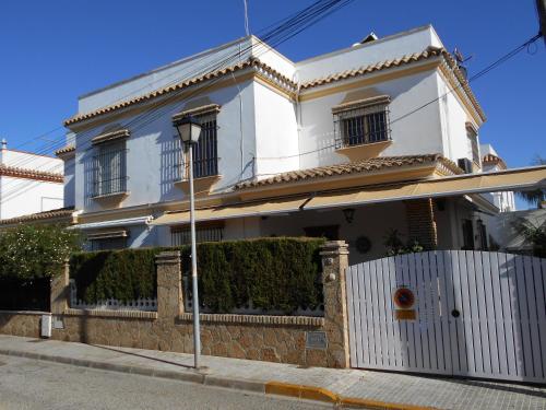 Apartamento Caracola — 4-Star Luxury Hotel in Chipiona, Spain