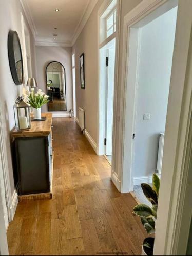 Beautiful spacious apartment in town centre — 4-Star Luxury Hotel in Oban, United Kingdom