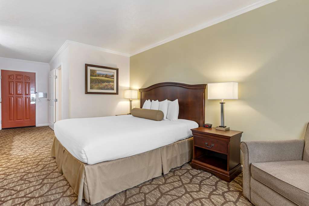 Best Western Salinas Monterey Hotel - photo 26