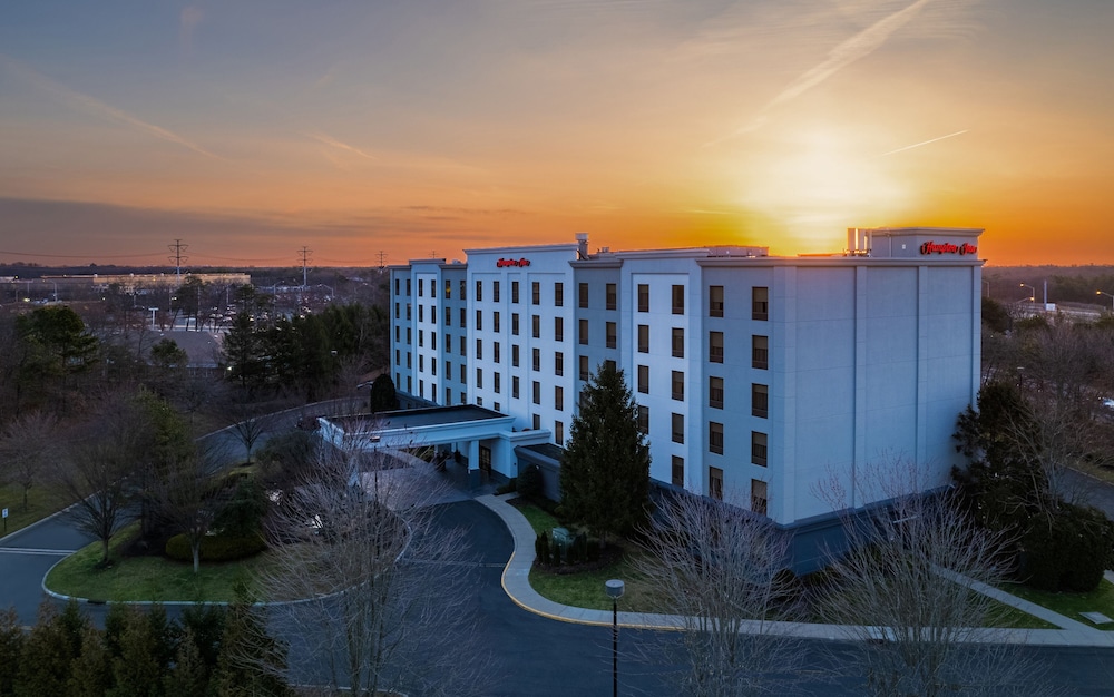Hampton Inn Long Island Brookhaven - photo 42