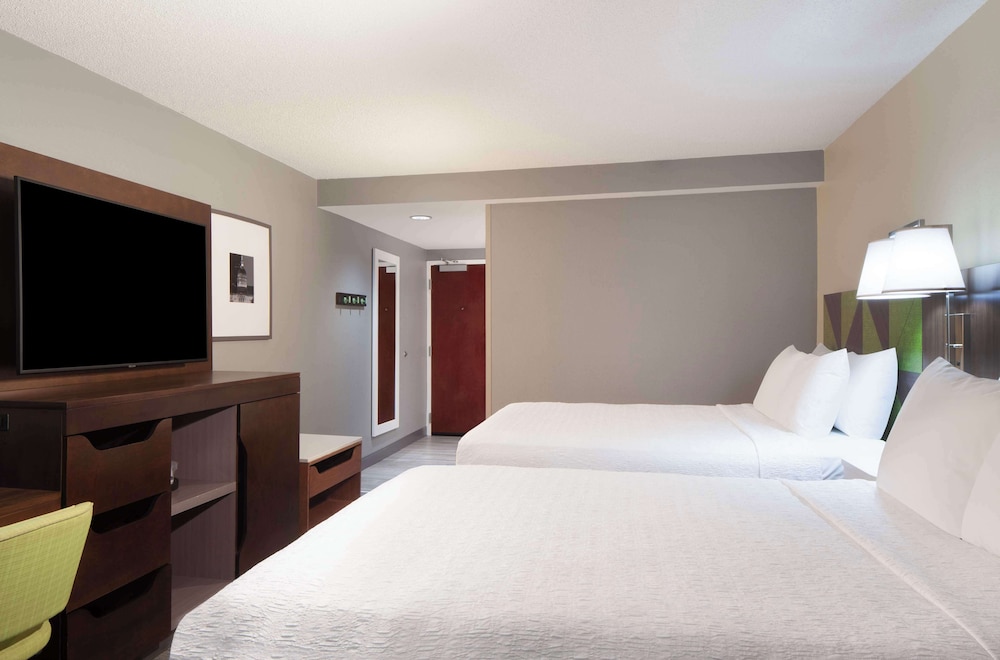 Hampton Inn & Suites Atlanta Airport North I 85 - photo 13