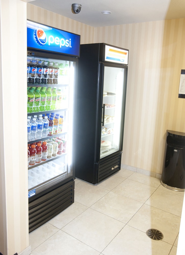 Cobblestone Inn & Suites Langdon - photo 24