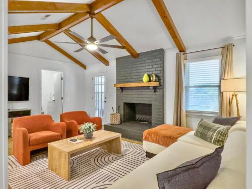 The Caspian large family house with private pool in Summerville — 4-Star Luxury Hotel in Summerville, United States