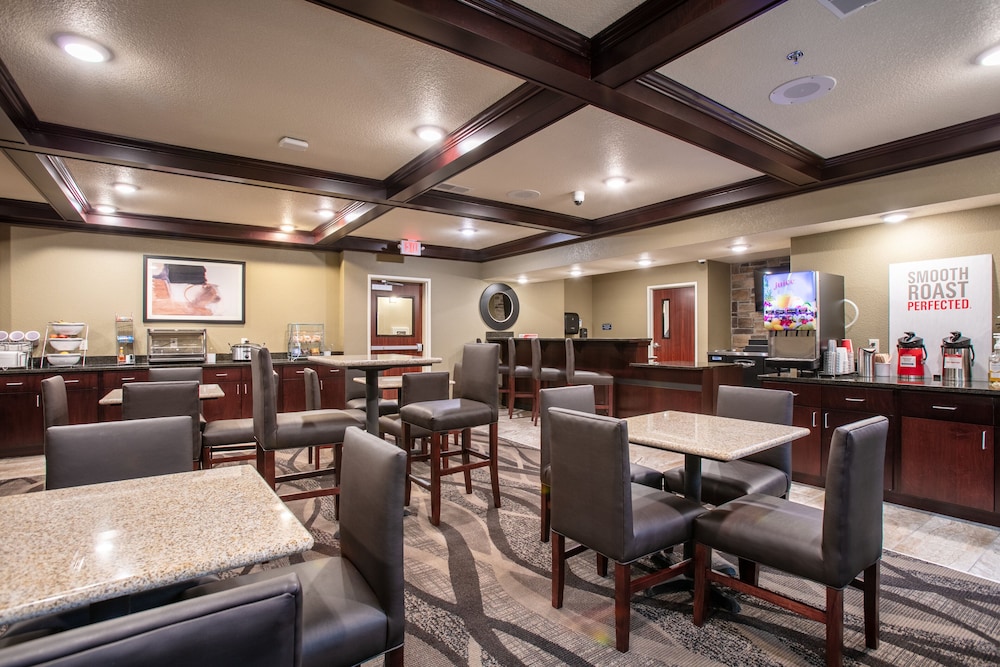 Cobblestone Inn & Suites Pine Bluffs - photo 39