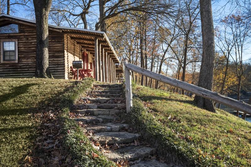 Lindsey s Resort - photo 25