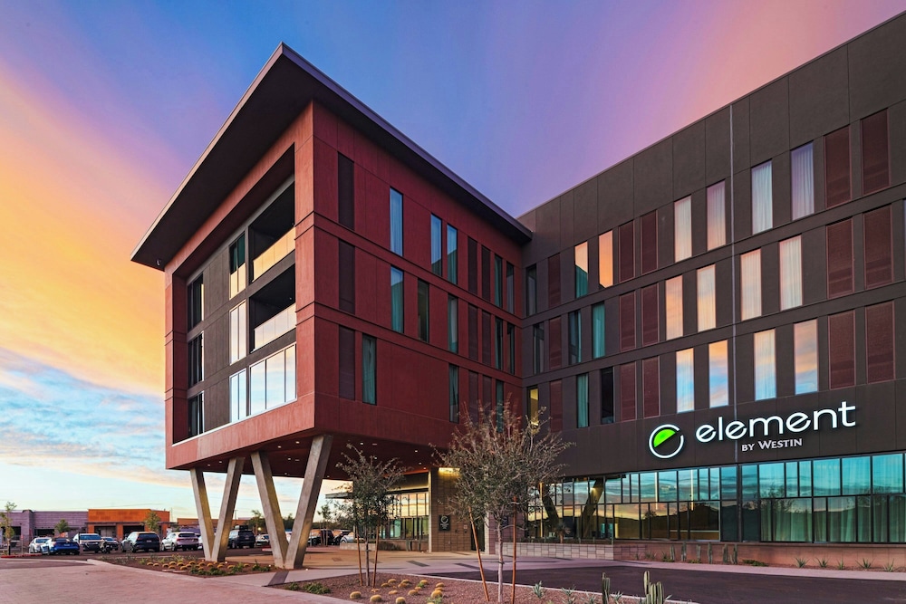 Element Phoenix North Norterra - carbon neutral hotel in Phoenix